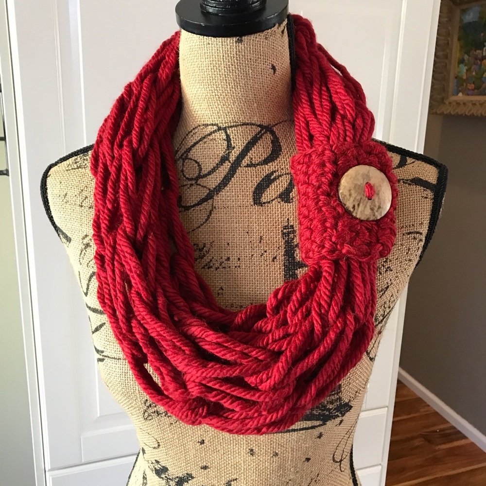 MUNANDME Red knit scarf handmade coco button cuff